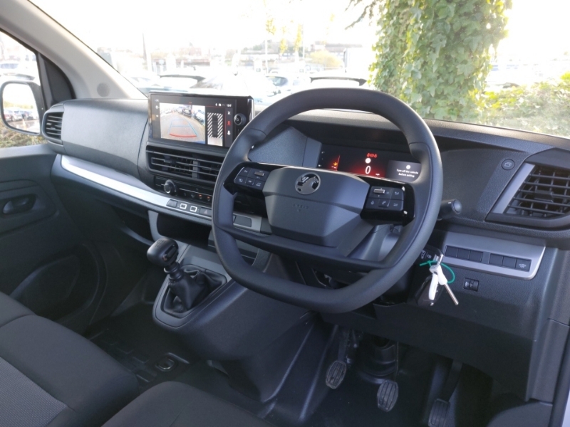Vauxhall Vivaro 1.5 Turbo D 120 Pro H1 Van White #3