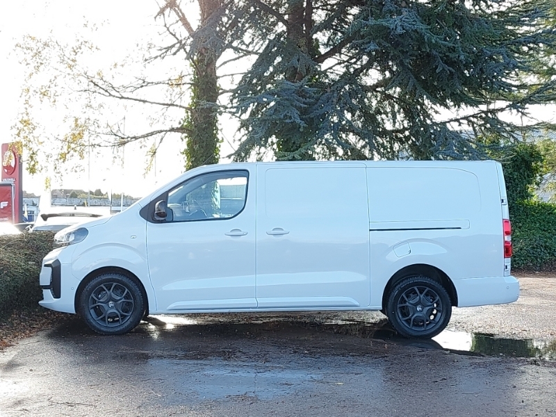 Vauxhall Vivaro 1.5 Turbo D 120 Pro H1 Van White #4