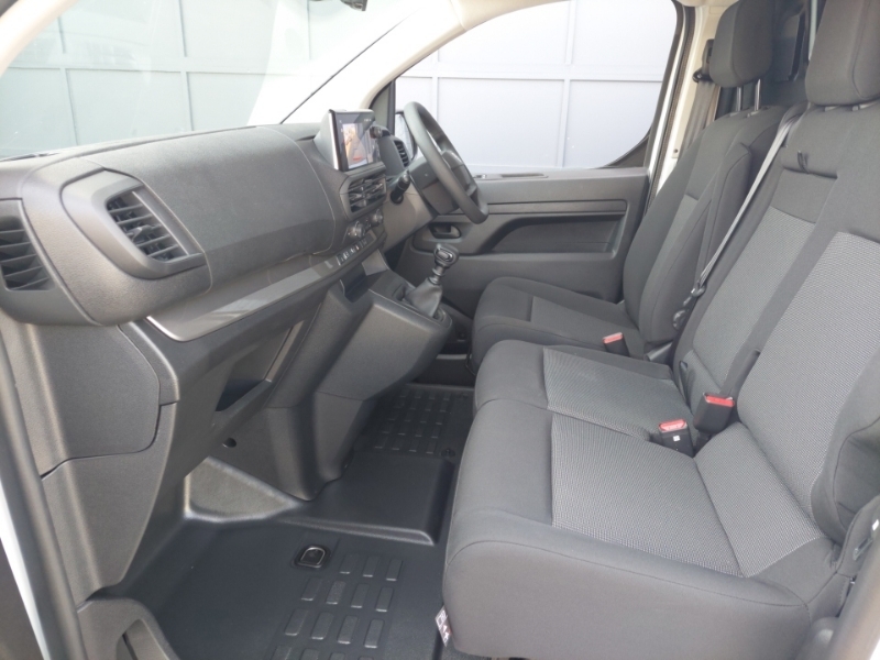 Vauxhall Vivaro 1.5 Turbo D 120 Pro H1 Van DW25UXT White #5