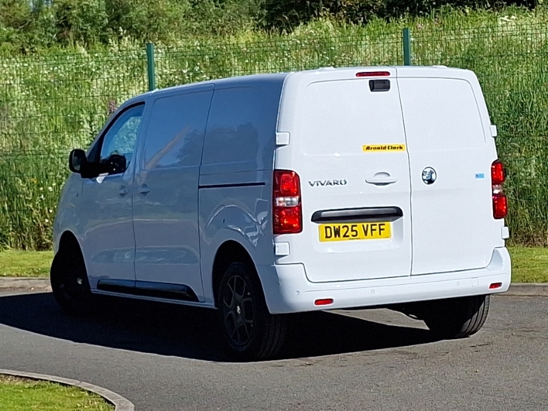 Vauxhall Vivaro 1.5 Turbo D 120 Pro H1 Van White #2