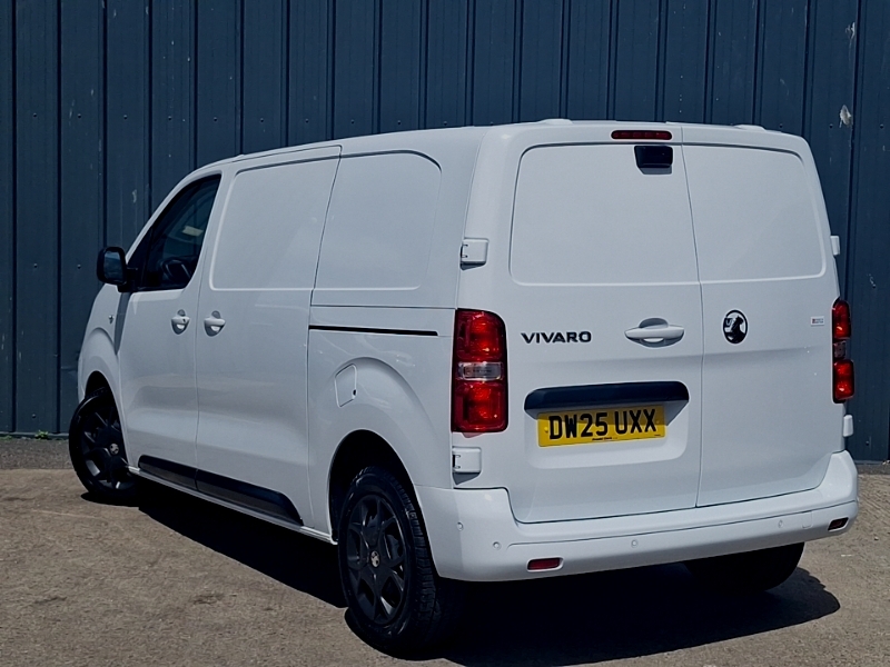 Vauxhall Vivaro 1.5 Turbo D 120 Pro H1 Van White #2