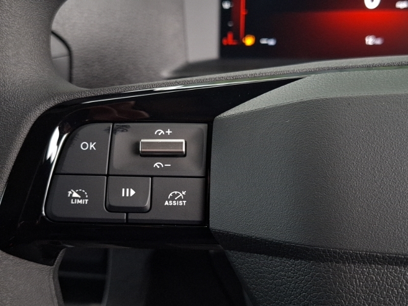 Vauxhall Vivaro Diesel  #10