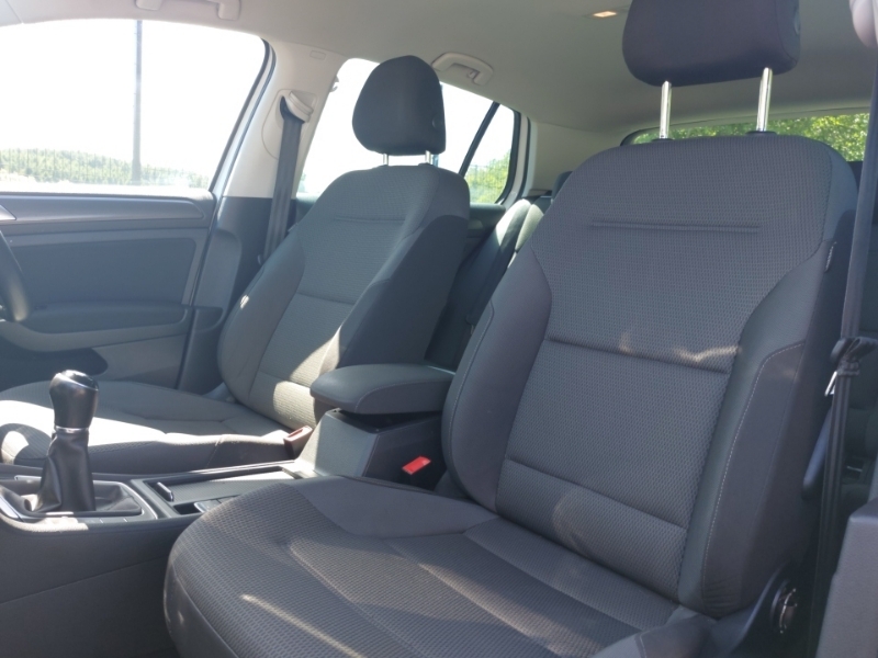 Volkswagen Golf 1.6 Tdi Match GF19JKO White #5