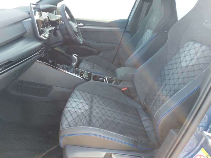 Volkswagen Golf 1.5 Tsi 150 Black Edition Blue #4