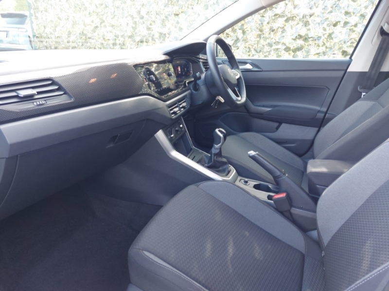 Volkswagen Polo 1.0 Life White #5