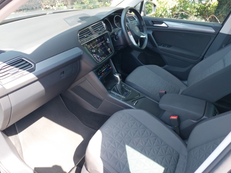 Volkswagen Tiguan 2.0 Tdi Life Dsg Grey #5