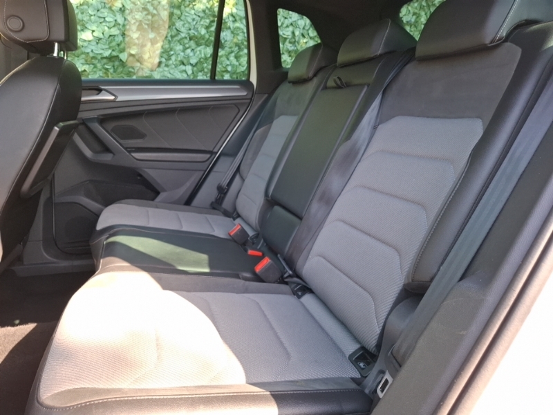 Volkswagen Tiguan 2.0 Tdi 150 R-line Tech Dsg White #6