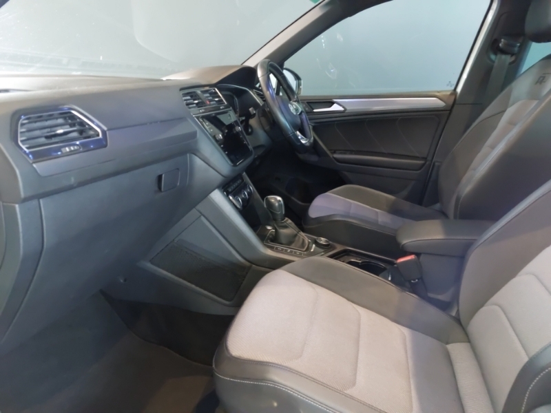 Volkswagen Tiguan 2.0 Tdi 150 4Motion R-line Tech Dsg White #5