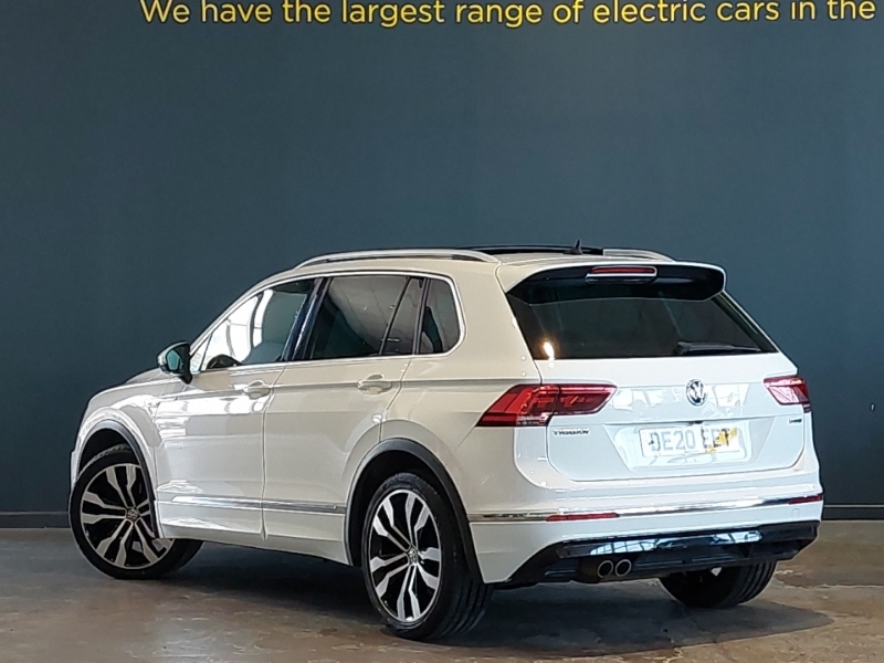 Volkswagen Tiguan 2.0 Tdi 150 4Motion R-line Tech Dsg White #2