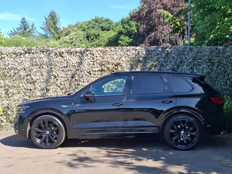 Volkswagen Touareg 3.0 V6 Tdi 4Motion Black Edition Tip Black #4