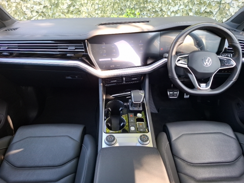 Volkswagen Touareg 3.0 V6 Tdi 4Motion Black Edition Tip Black #3