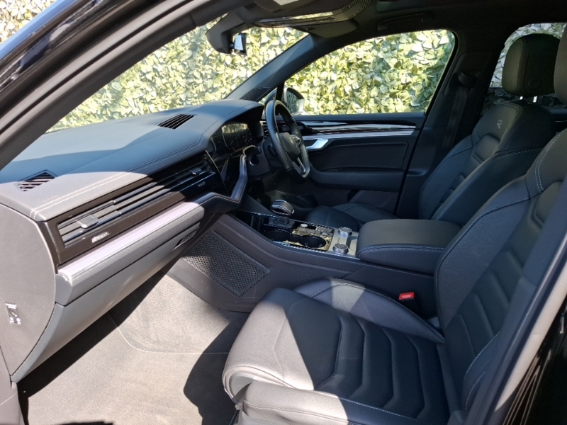 Volkswagen Touareg 3.0 V6 Tdi 4Motion Black Edition Tip Black #5