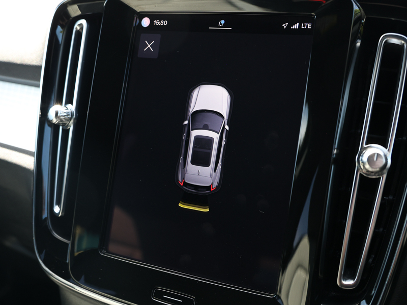 Volvo XC40 Plus Black #15