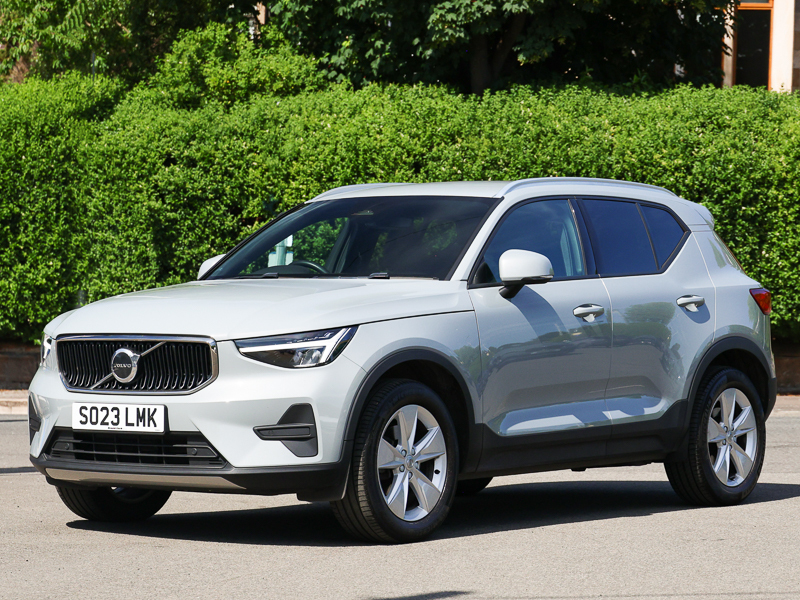 Volvo XC40 Plus Black #16