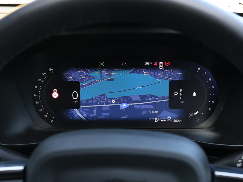 Volvo XC40 Plus Black #14