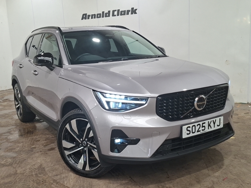 Volvo XC40 2.0 B3p Ultra Dark Silver