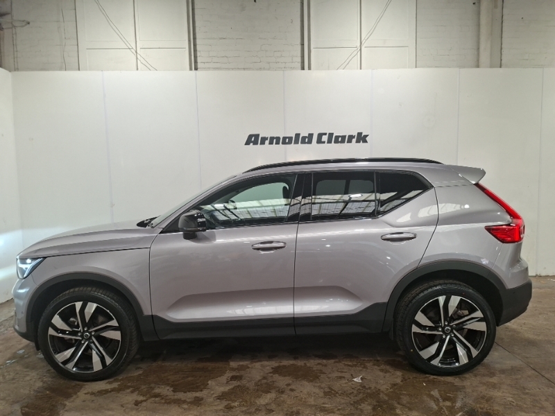Volvo XC40 2.0 B3p Ultra Dark Silver #4