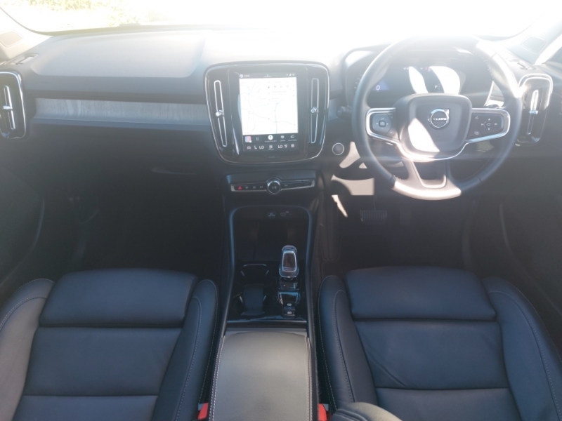 Volvo XC40 2.0 B3p Ultra Dark Grey #3