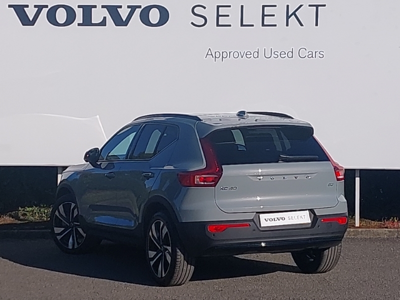Volvo XC40 2.0 B3p Ultra Dark Grey #2