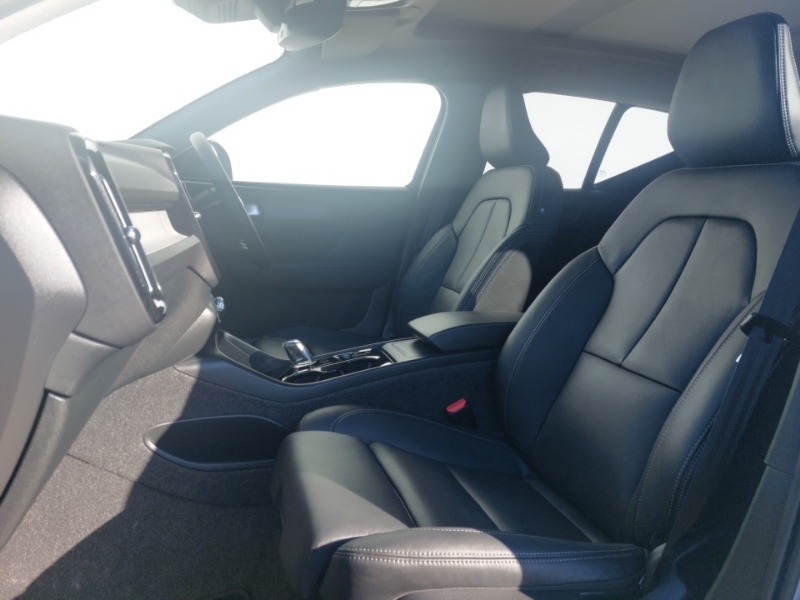 Volvo XC40 2.0 B3p Ultra Dark Grey #5