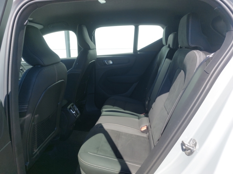 Volvo XC40 2.0 B4p Plus Dark Grey #6