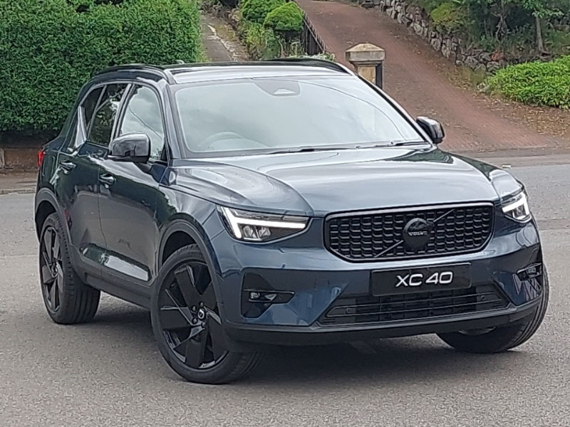 Volvo XC40 2.0 B3p Plus Black Edition Blue