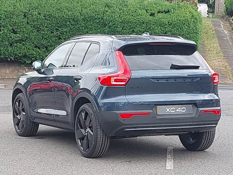 Volvo XC40 2.0 B3p Plus Black Edition Blue #2