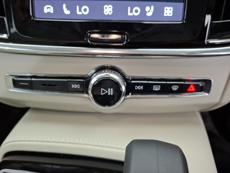 Volvo V90 2.0 T6 350 Phev Plus Dark Awd Silver #17