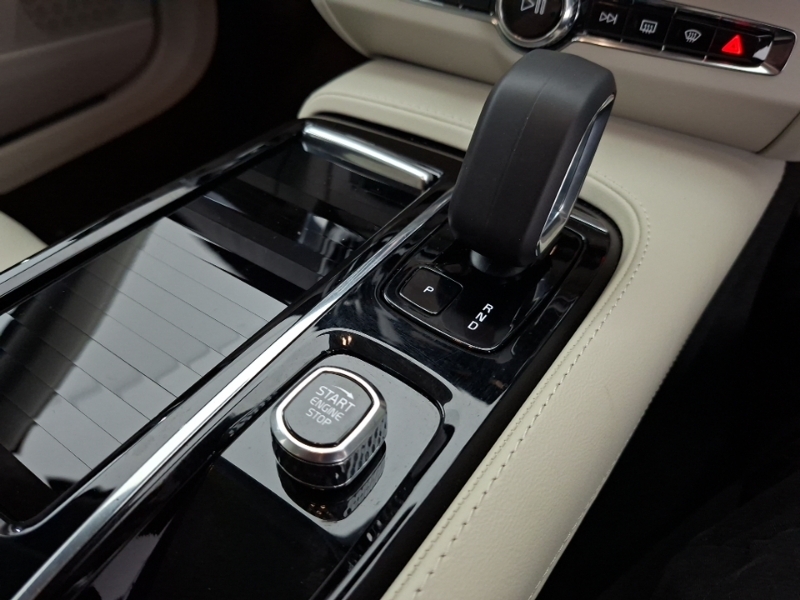 Volvo V90 2.0 T6 350 Phev Plus Dark Awd Silver #16