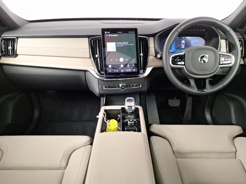 Volvo XC90 2.0 B5p Plus Dark Awd Geartronic Red #3