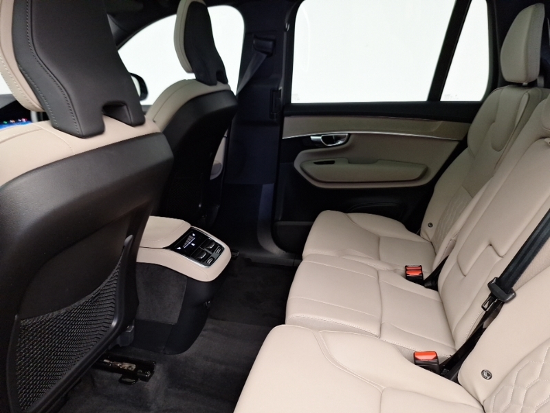 Volvo XC90 2.0 B5p Plus Dark Awd Geartronic Red #6