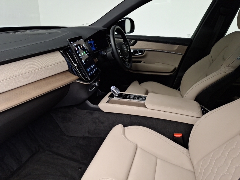 Volvo XC90 2.0 B5p Plus Dark Awd Geartronic Red #5