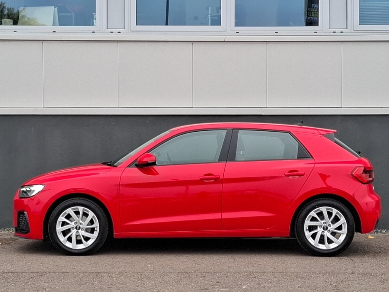 Audi A1 25 Tfsi Sport S Tronic Red #4
