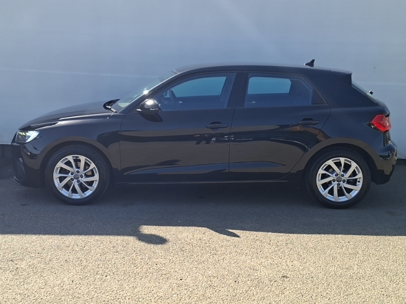 Audi A1 30 Tfsi Sport Black #4