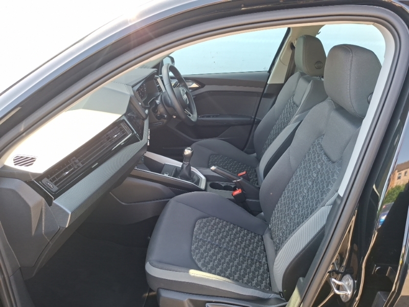 Audi A1 30 Tfsi Sport Black #5
