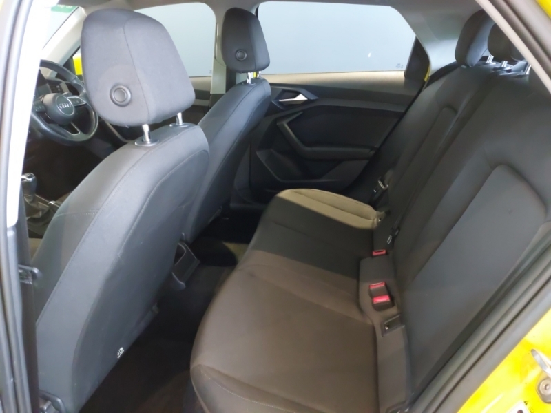 Audi A1 25 Tfsi Technik Yellow #4