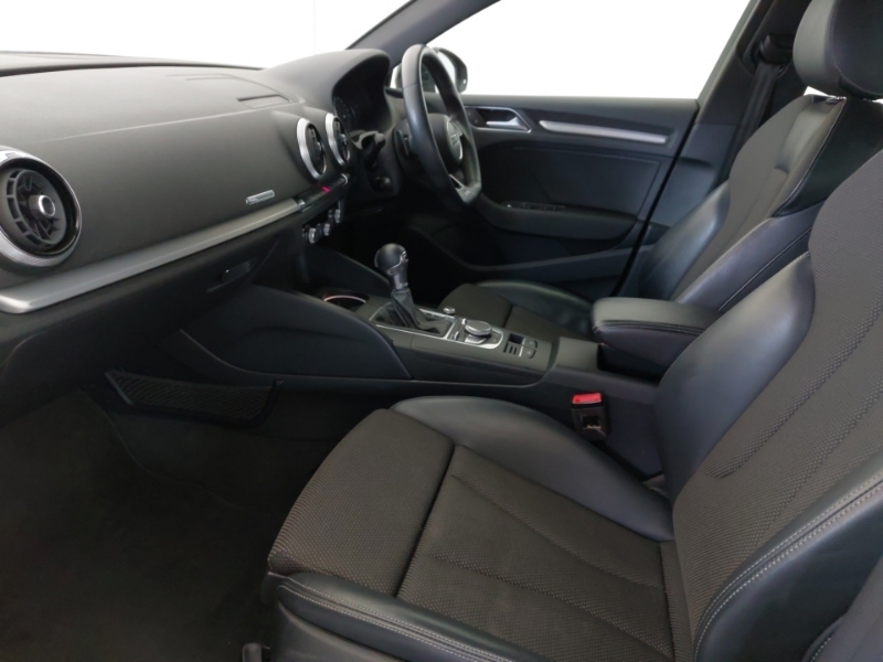 Audi A3 1.0 Tfsi S Line S Tronic Black #5