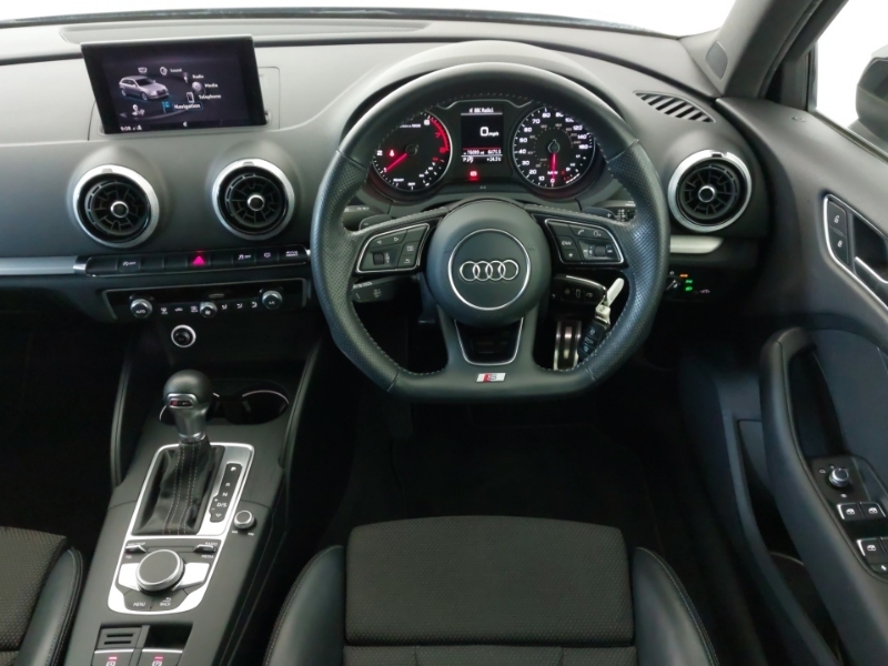 Audi A3 1.6 Tdi 116 Sport Black #8