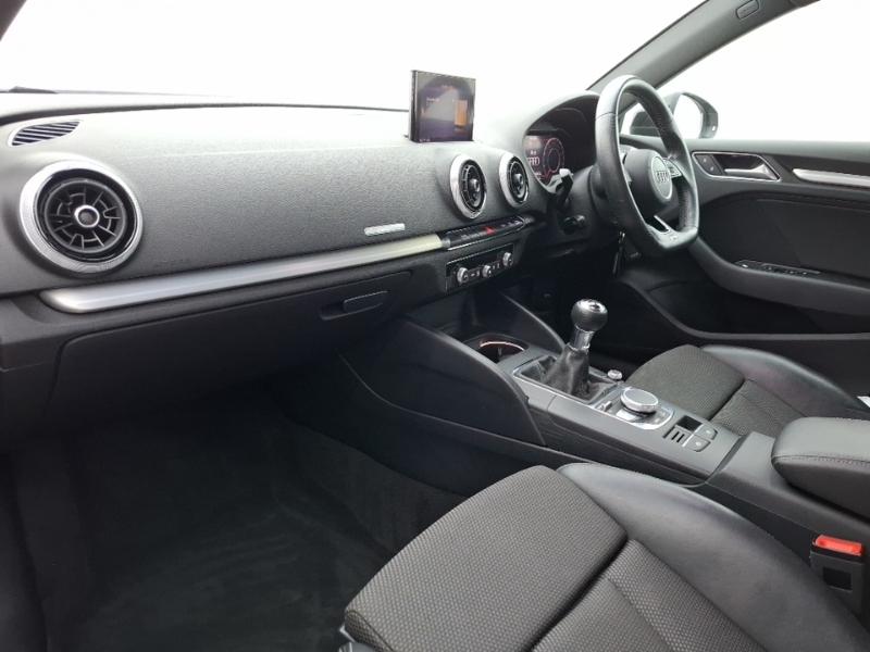 Audi A3 30 Tfsi 116 Black Edition Grey #5