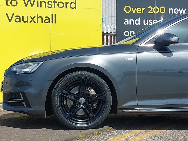 Audi A4 Avant Tdi Ultra Sport Black #19