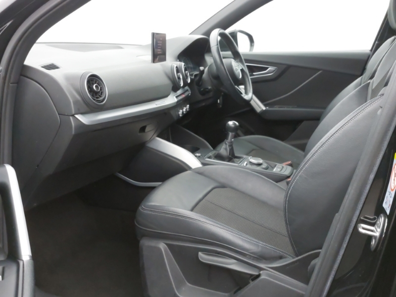 Audi Q2 30 Tfsi S Line Black #5