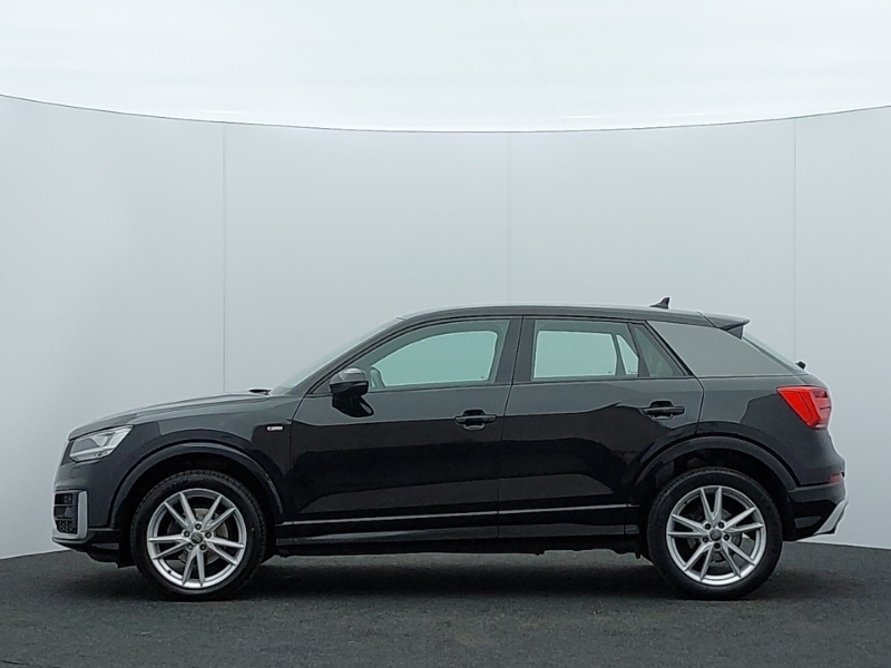 Audi Q2 30 Tfsi S Line Black #4