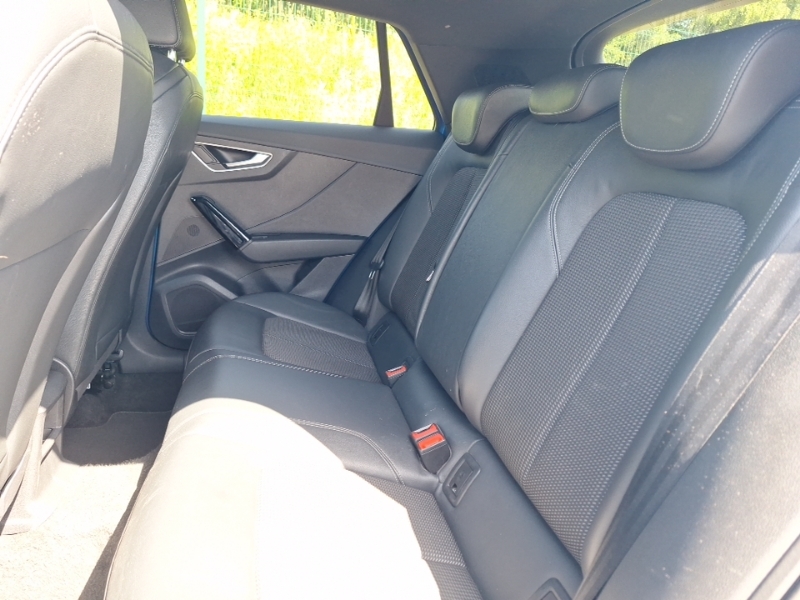 Audi Q2 30 Tfsi Black Edition Blue #6