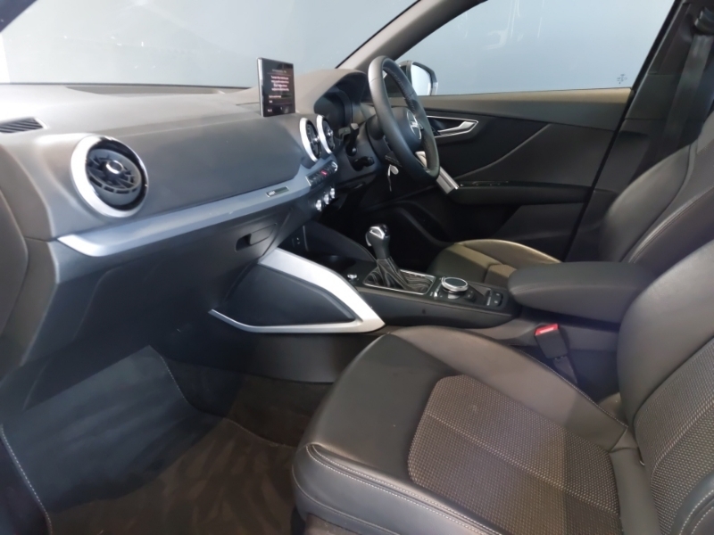 Audi Q2 35 Tfsi S Line S Tronic Black #5