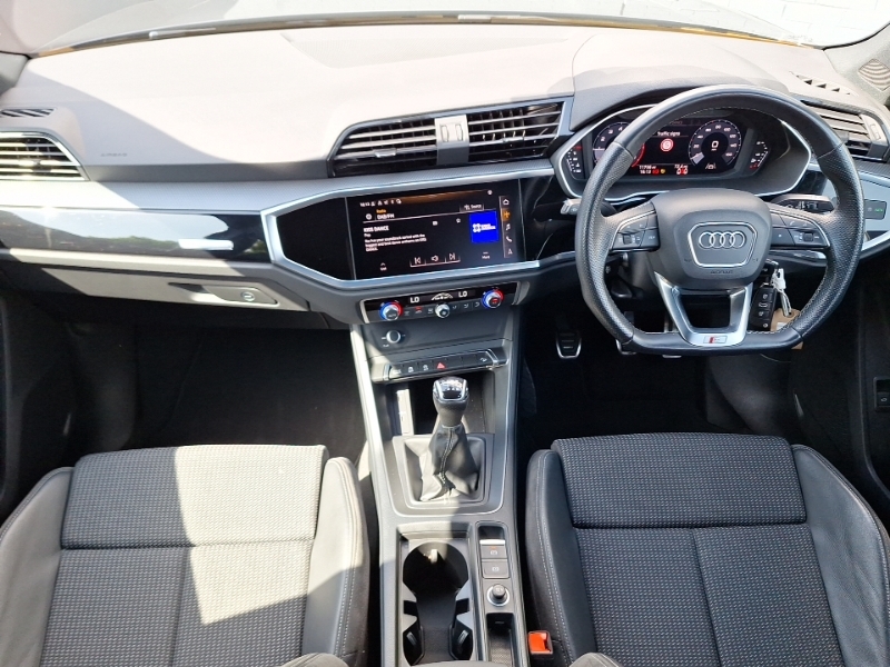 Audi Q3 35 Tfsi Black Edition Grey #3