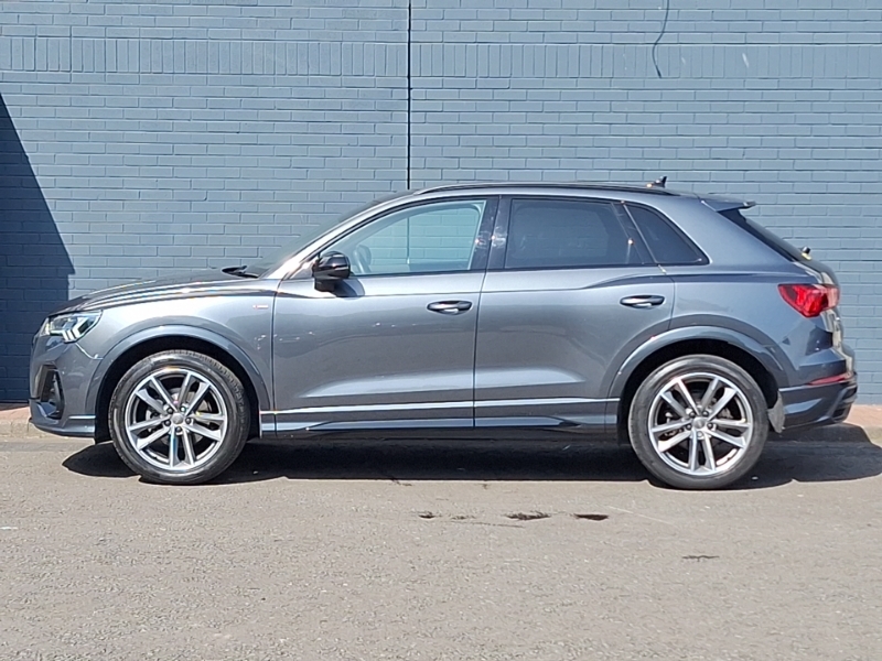 Audi Q3 35 Tfsi Black Edition Grey #4