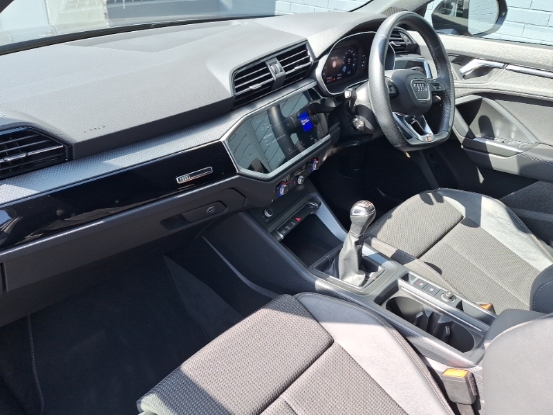 Audi Q3 35 Tfsi Black Edition Grey #5
