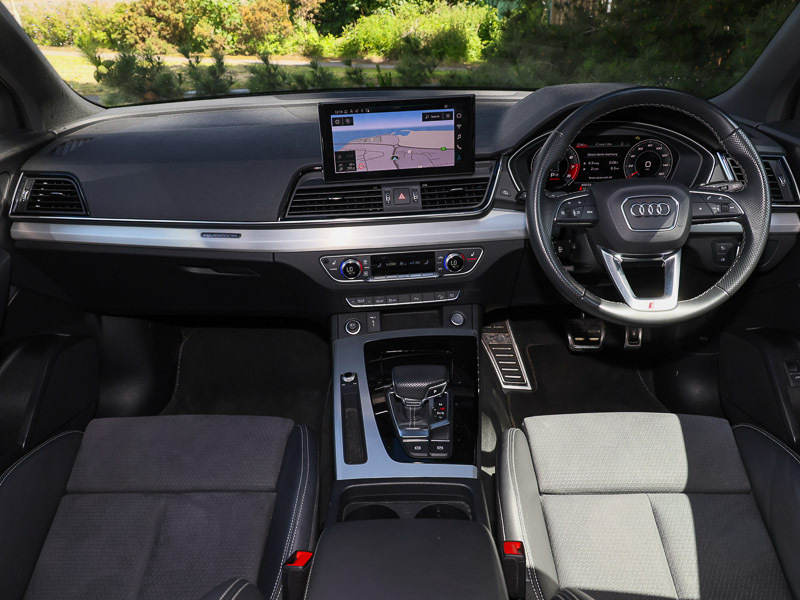 Audi Q5 45 Tfsi Quattro S Line S Tronic Black #3