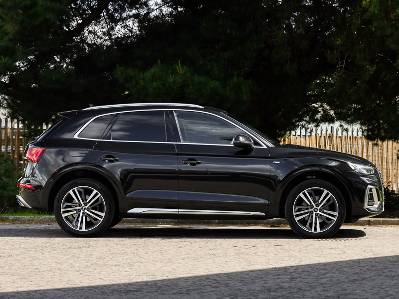 Audi Q5 45 Tfsi Quattro S Line S Tronic Black #4