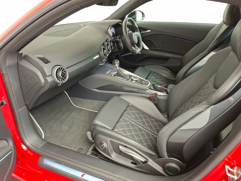 Audi TTS S Coup- Black Edition Tfsi 320 Ps S Tronic Red #7